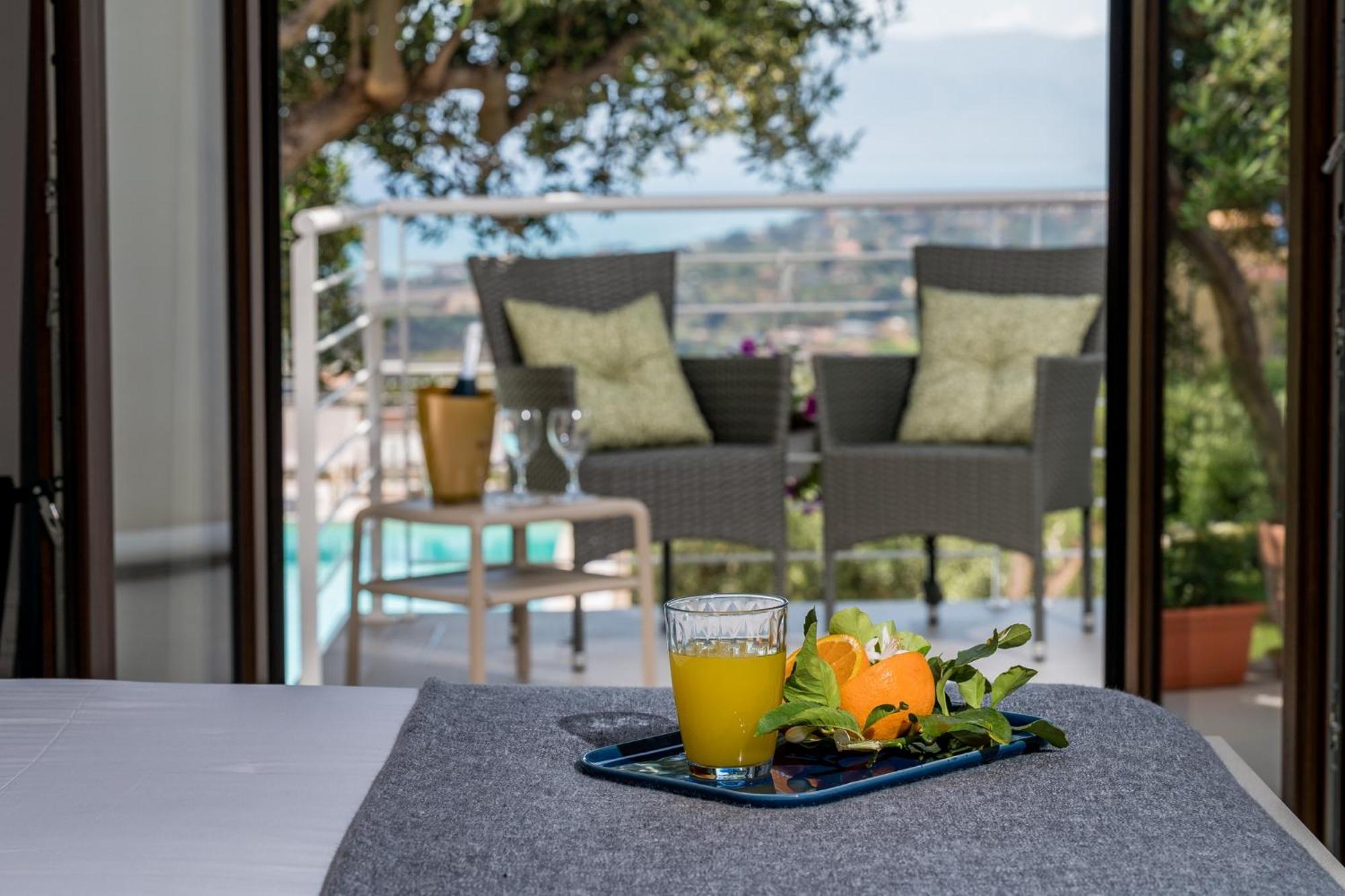 Villa Maria Con Piscina E Vista Mare Castellammare del Golfo Quarto foto
